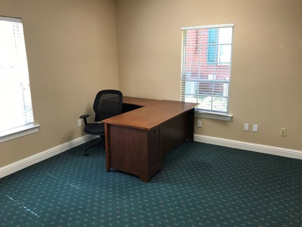2935 Kerry Forest Pkwy, Tallahassee, FL 32309